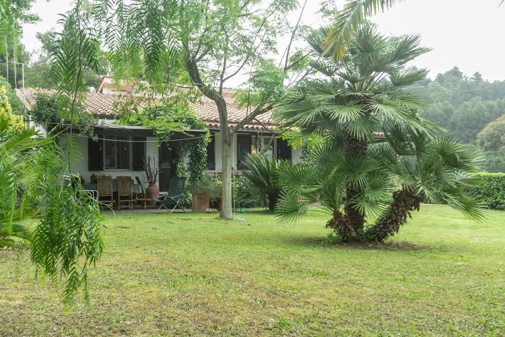 Villa Monserrato - Goelba Porto Azzurro Exterior photo